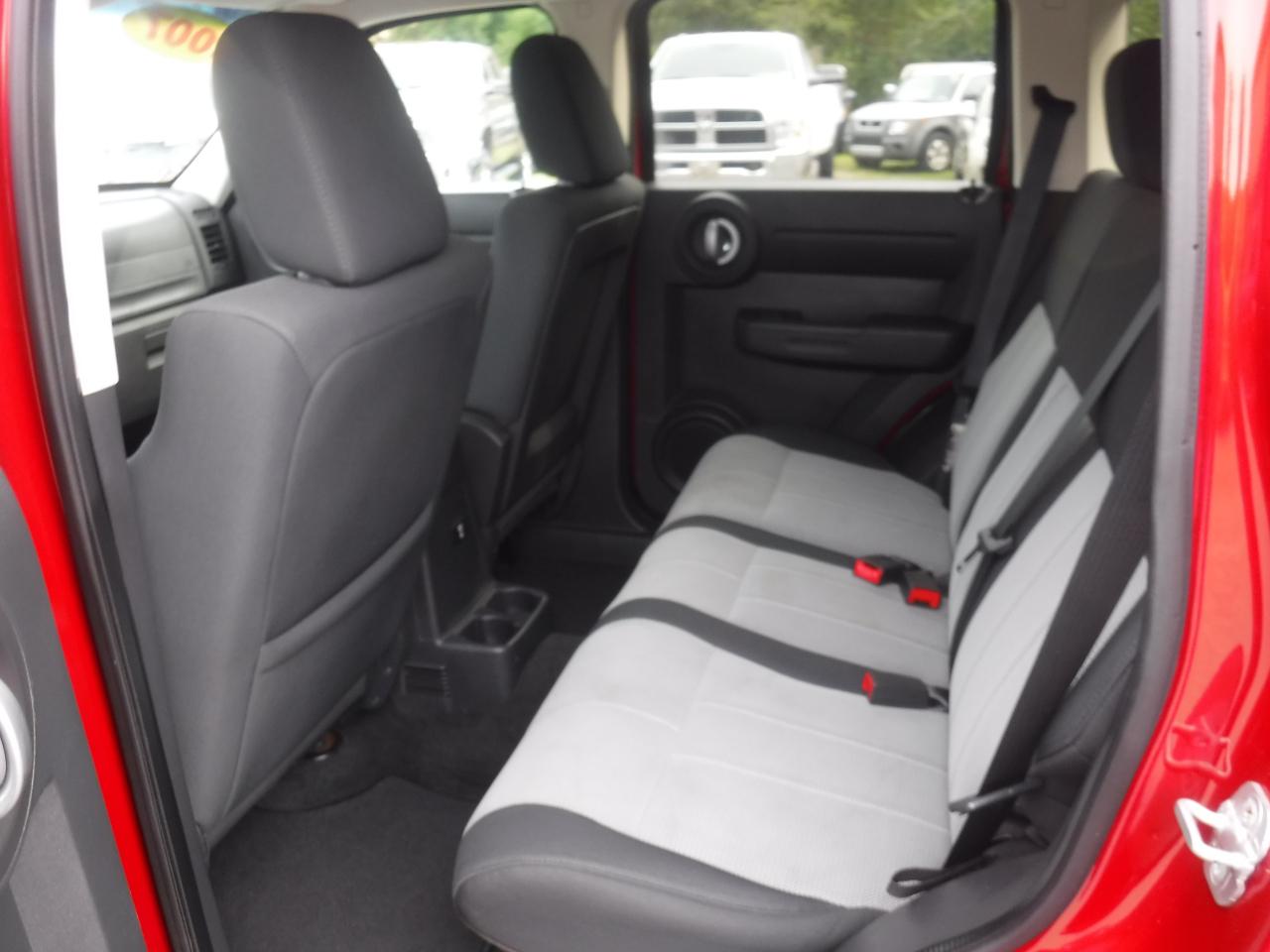 Dodge Nitro 4WD 4dr SXT 2007