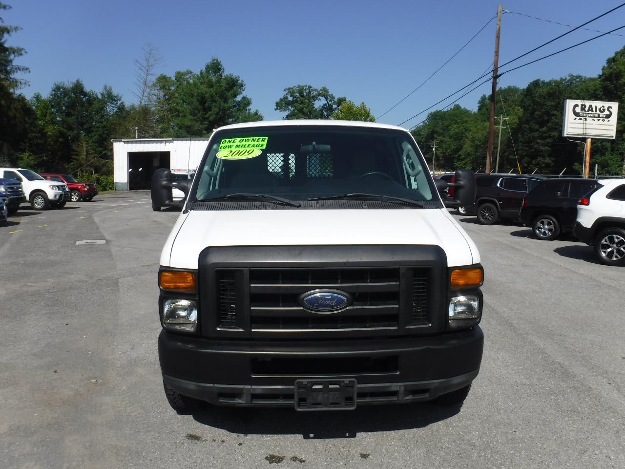 Ford Econoline Cargo Van E-250 Commercial 2009
