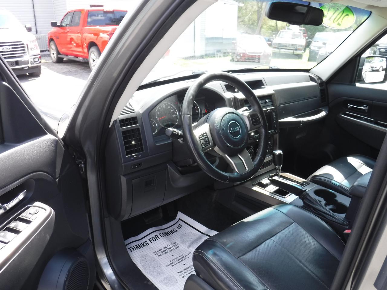 Jeep Liberty 4WD 4dr Limited Jet 2012