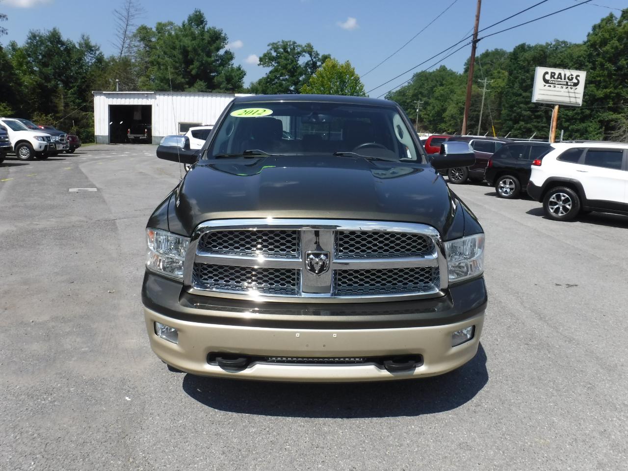 RAM 1500 4WD Crew Cab 140.5" Laramie Longhorn 2012