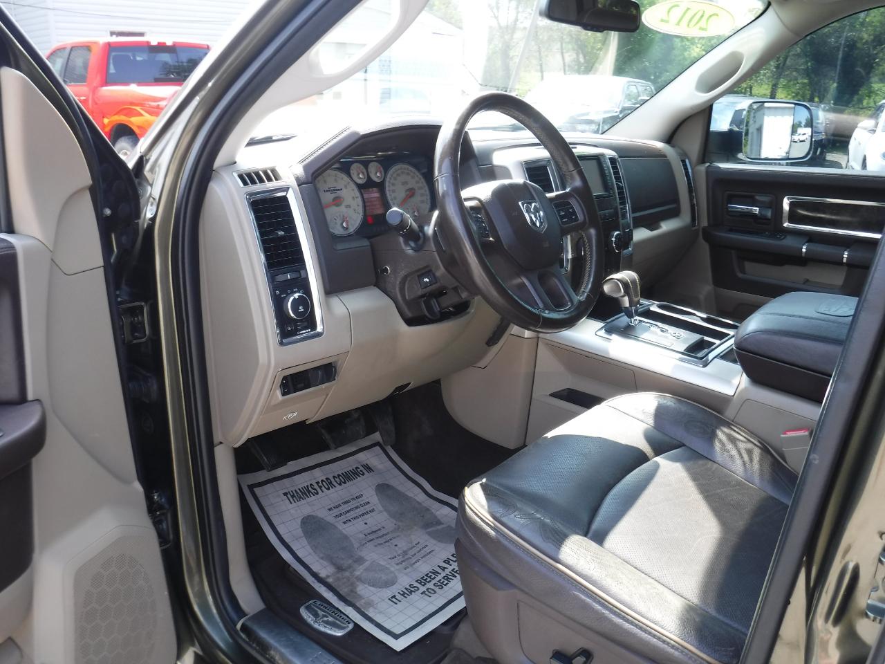 RAM 1500 4WD Crew Cab 140.5" Laramie Longhorn 2012