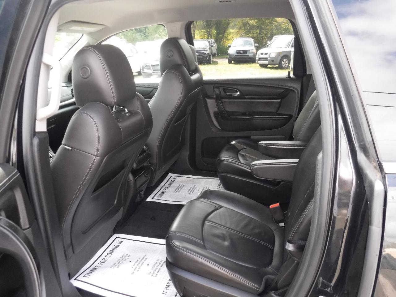Chevrolet Traverse AWD 4dr LT w/2LT 2015