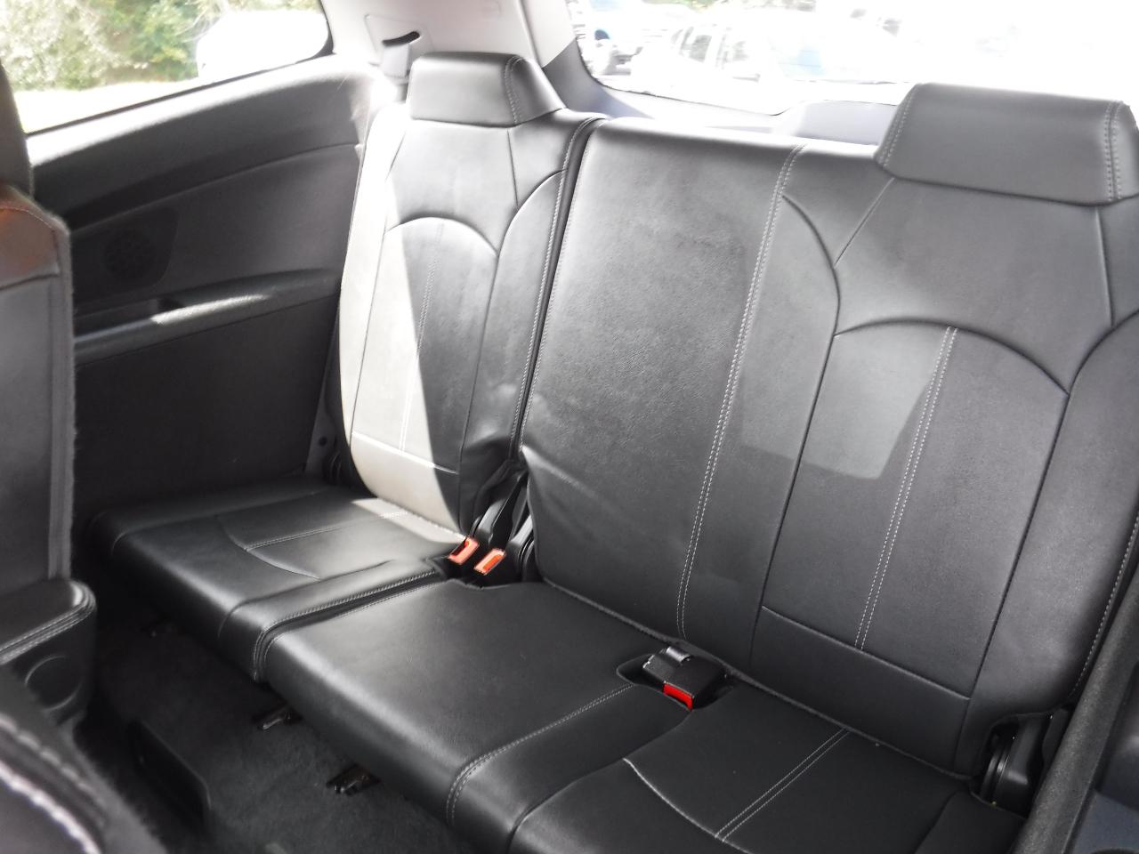 Chevrolet Traverse AWD 4dr LT w/2LT 2015
