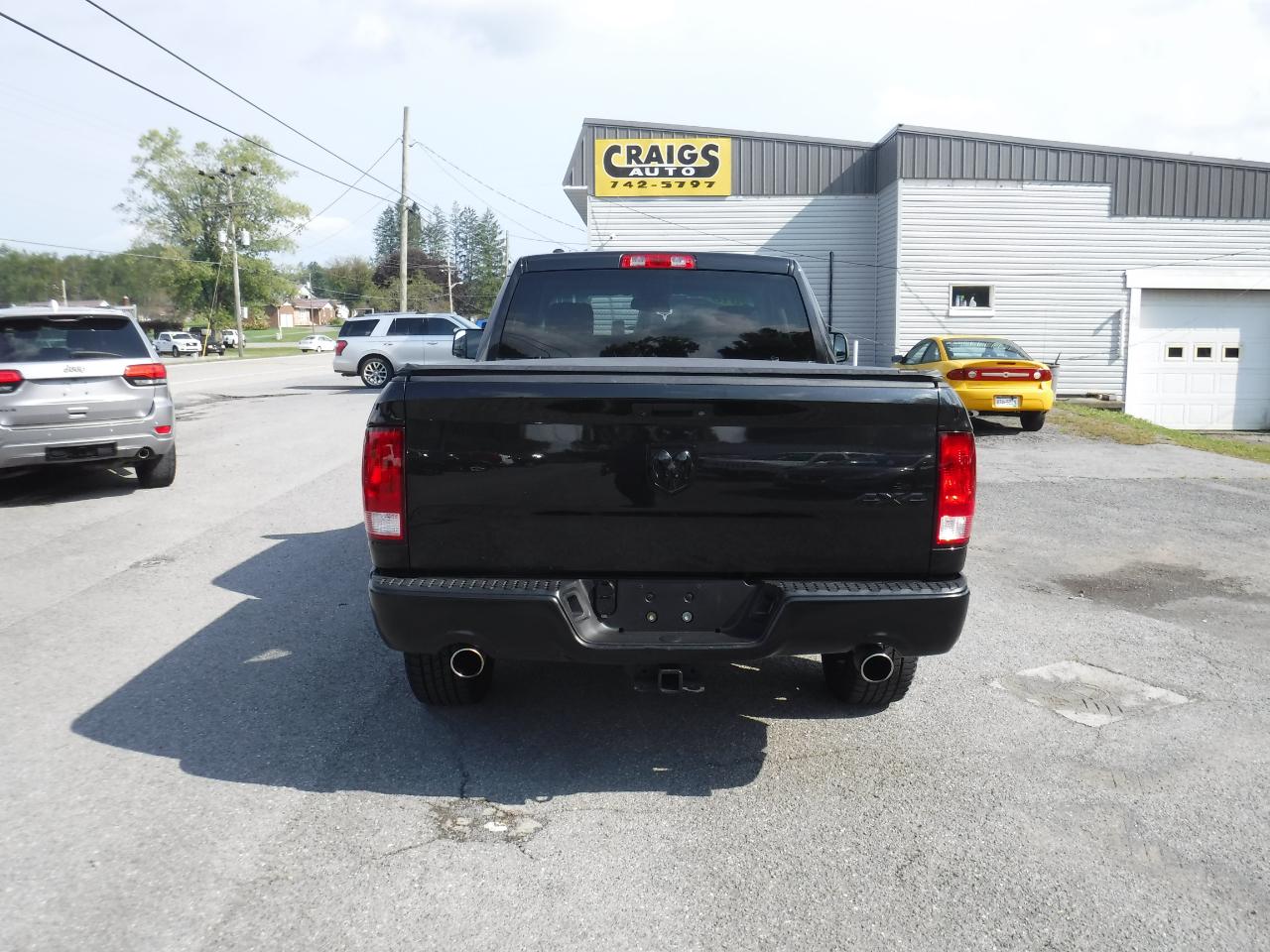 RAM 1500 4WD Quad Cab 140.5" Express 2016