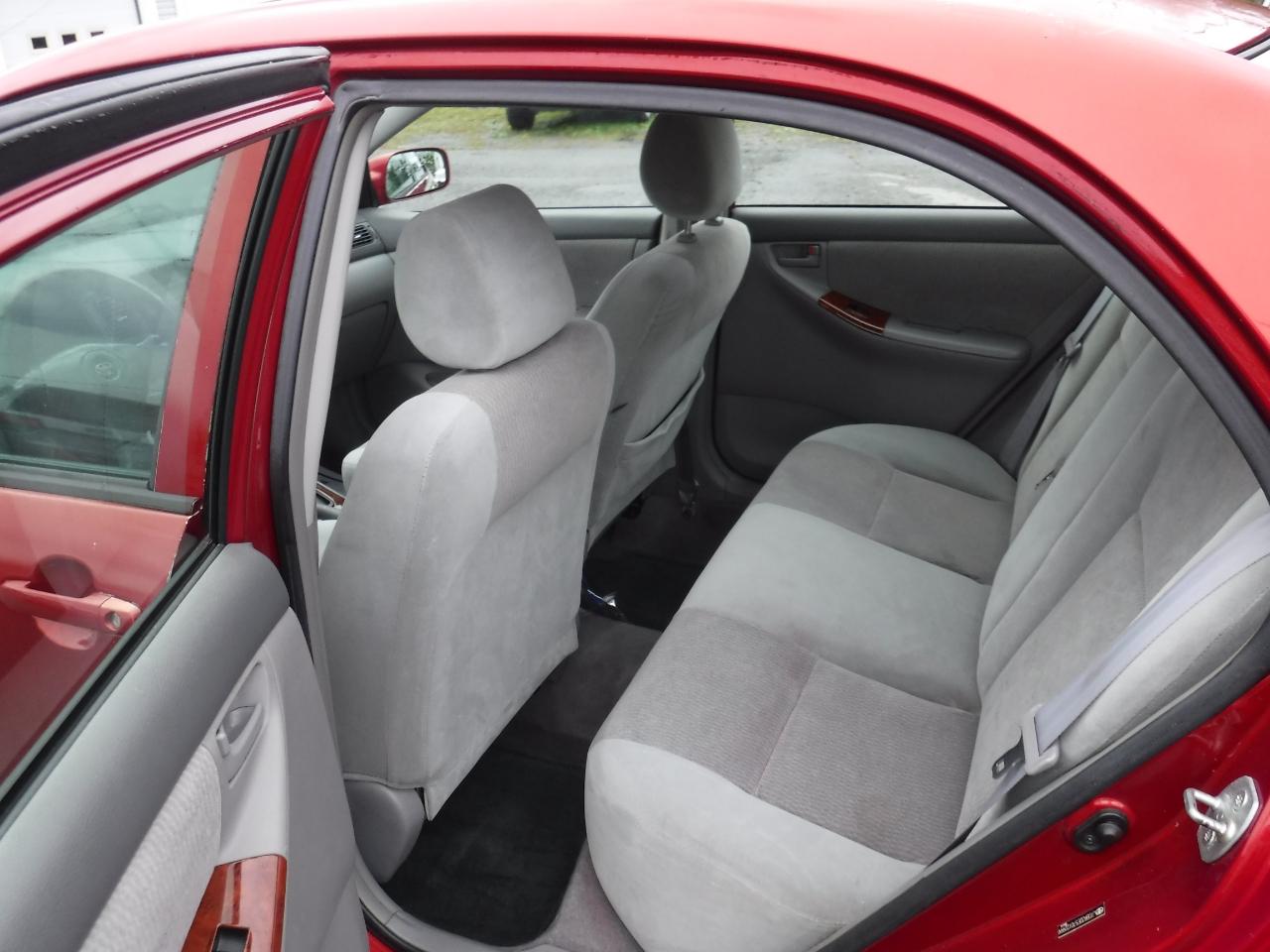 Toyota Corolla 4dr Sdn Auto CE (Natl) 2007