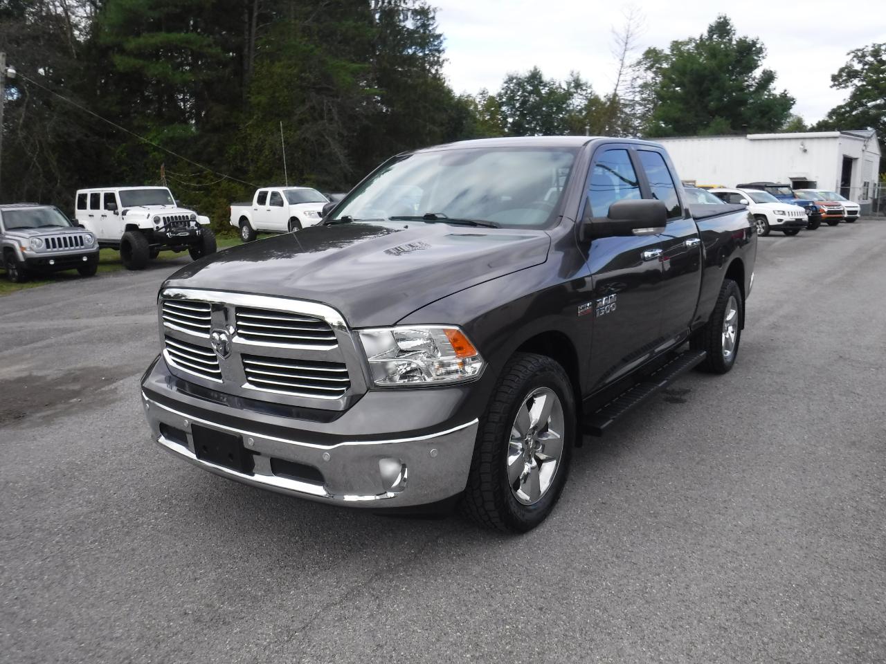 RAM 1500 Big Horn 4x4 Quad Cab 6'4" Box 2017