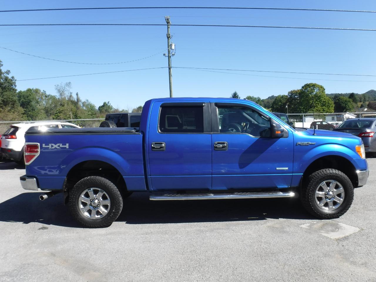 Ford F-150 4WD SuperCrew 145" XLT 2013