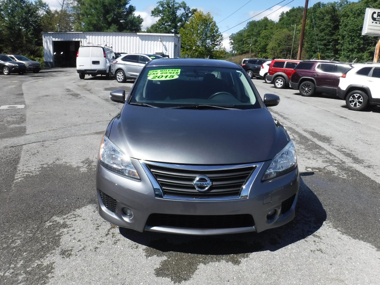 Nissan Sentra 4dr Sdn I4 CVT SR 2015