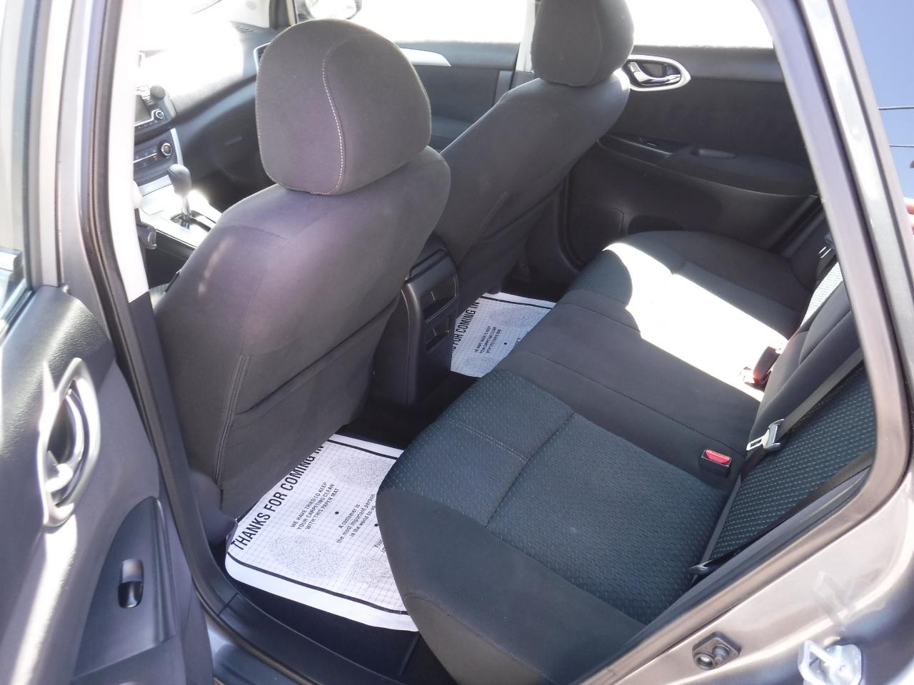 Nissan Sentra 4dr Sdn I4 CVT SR 2015
