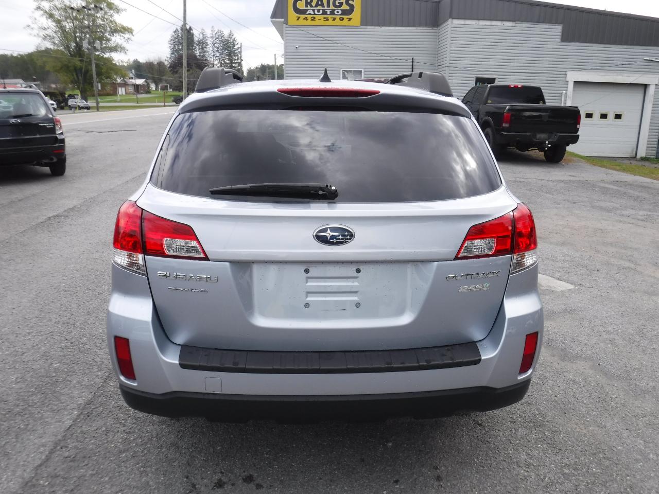Subaru Outback 4dr Wgn H4 Auto 2.5i Premium 2014