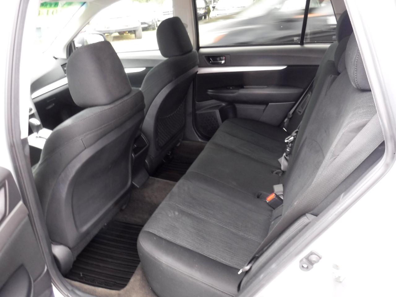 Subaru Outback 4dr Wgn H4 Auto 2.5i Premium 2014