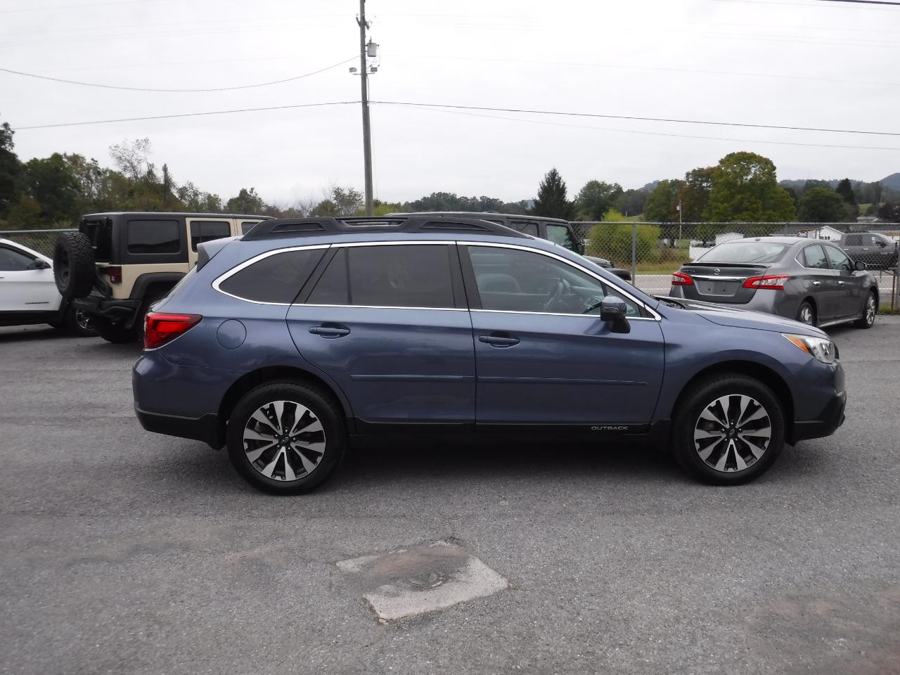 Subaru Outback 4dr Wgn 2.5i Limited PZEV 2016