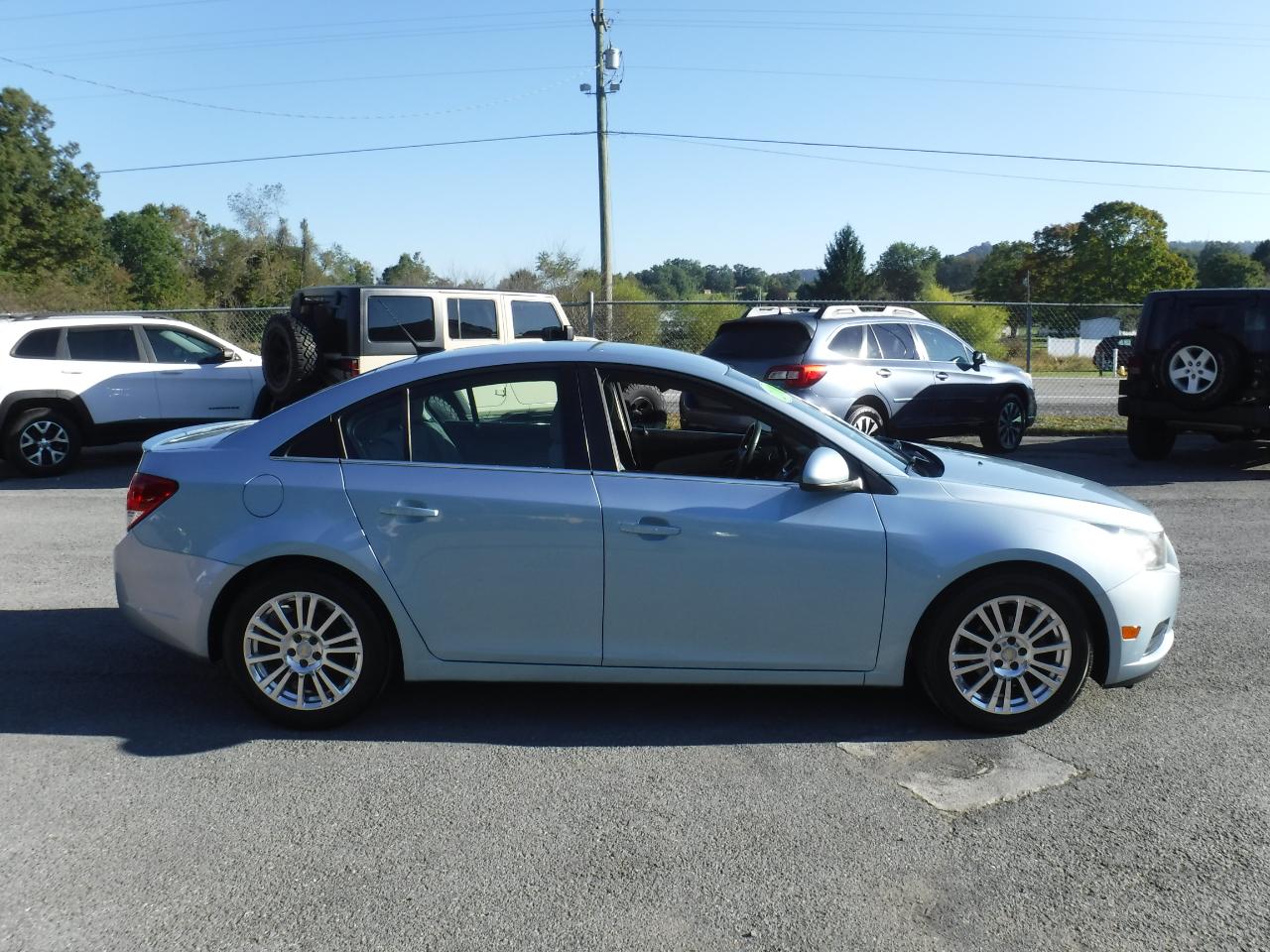 Chevrolet Cruze 4dr Sdn ECO w/1XF 2011