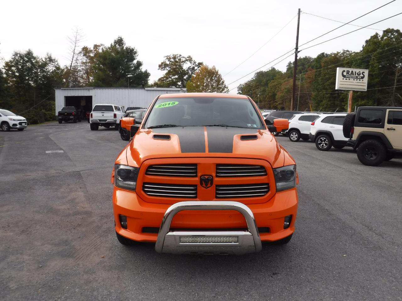 RAM 1500 4WD Crew Cab 140.5" Sport 2015