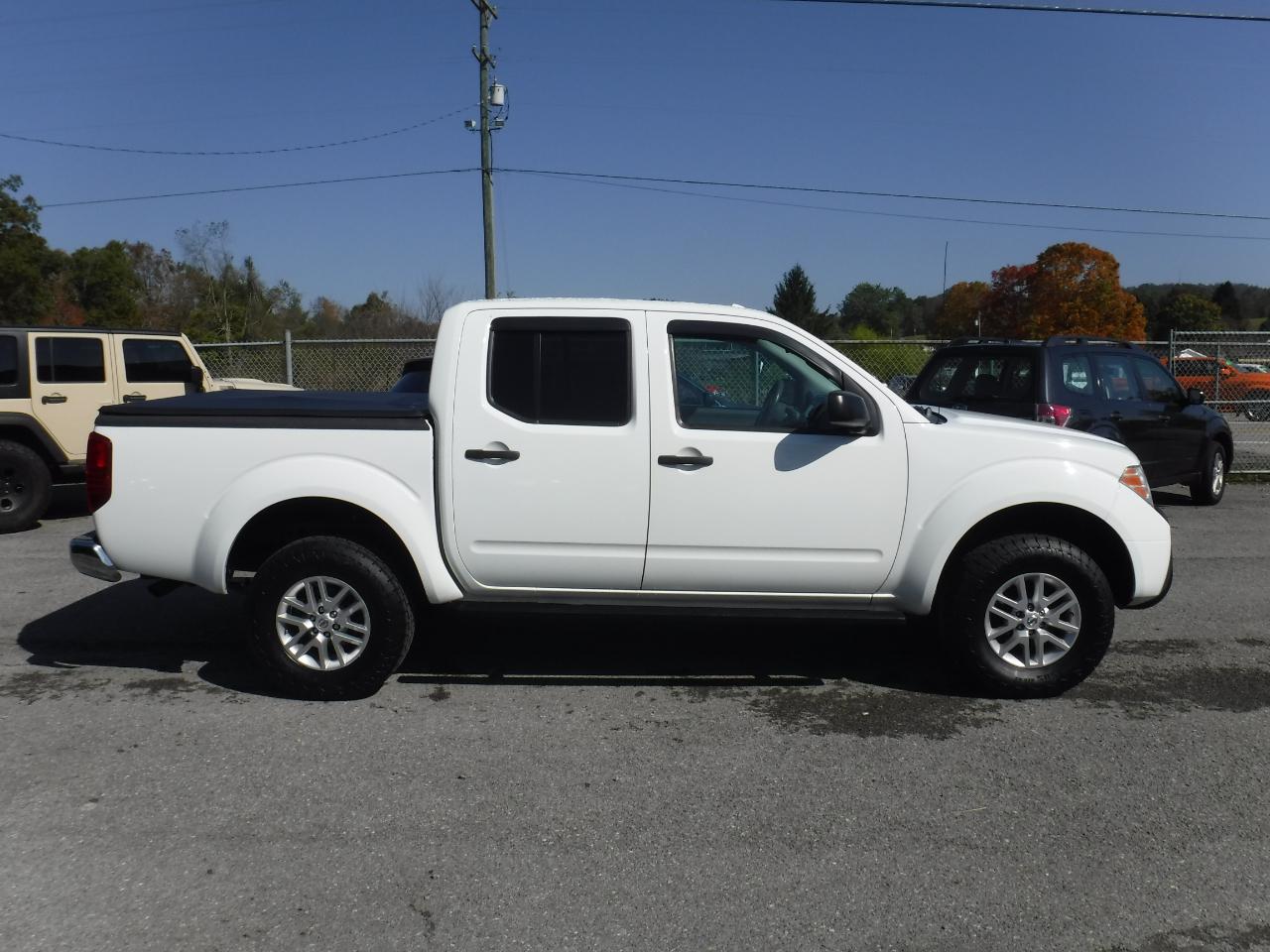 Nissan Frontier 2017.5 Crew Cab 4x4 SV V6 Auto 2017