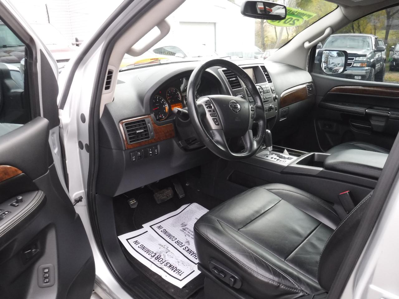 Nissan Armada 4WD 4dr Platinum 2013