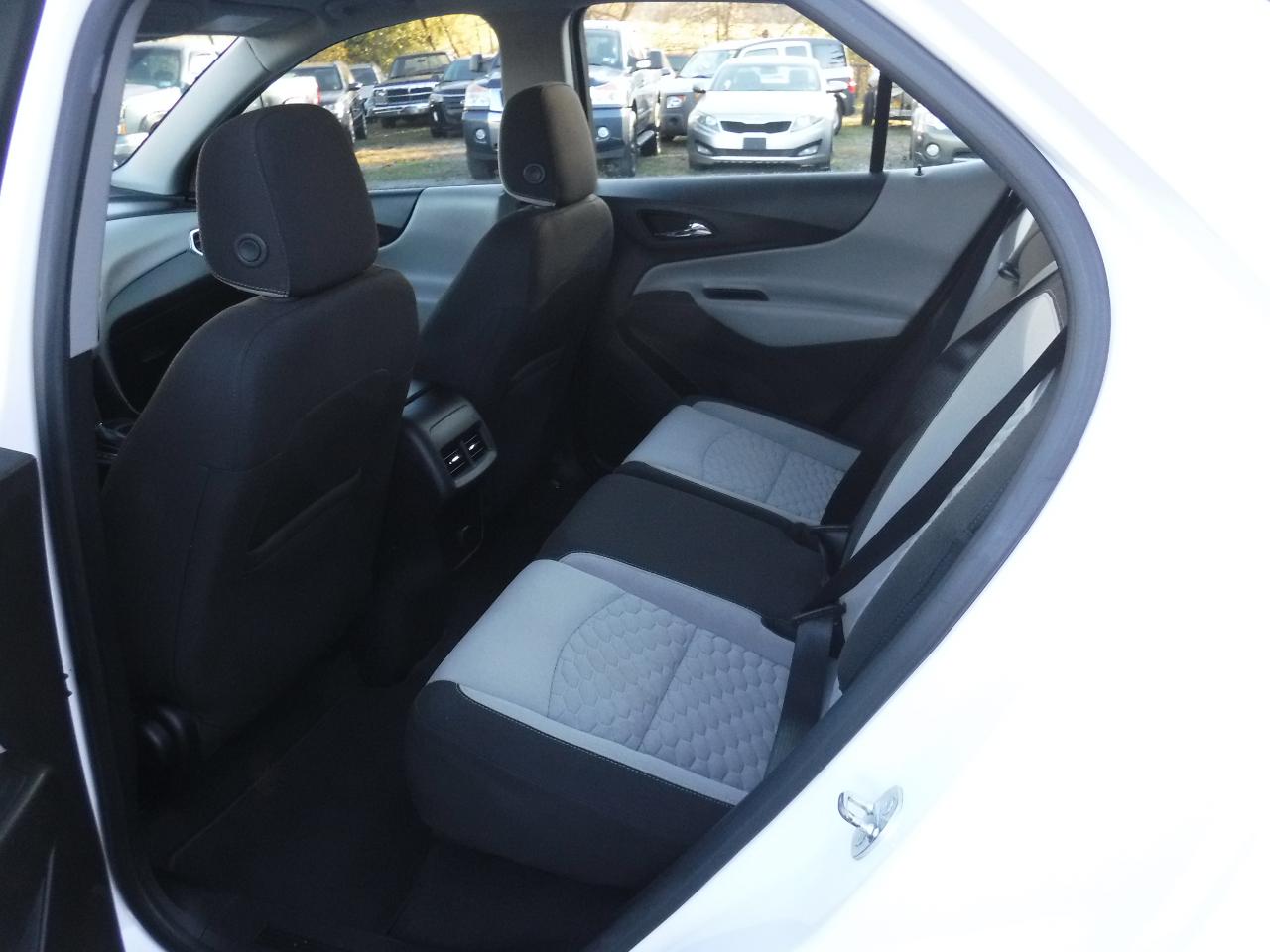 Chevrolet Equinox AWD 4dr LS w/1LS 2018