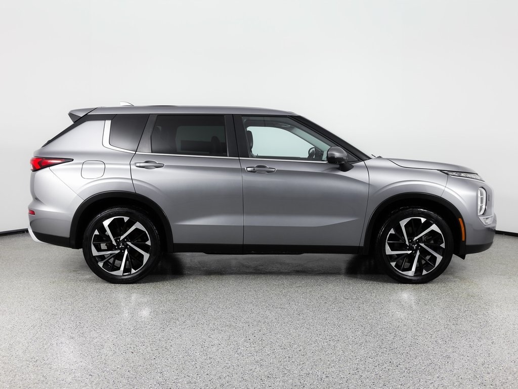 Mitsubishi Outlander SE Launch Edition S-AWC 2022 Mitsubishi Outlander SE Launch Edition S-AWC 2022