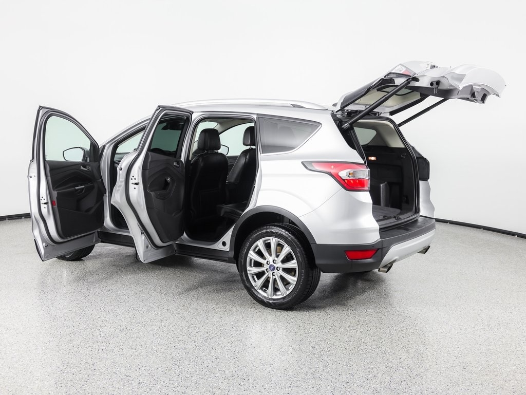 Ford Escape Titanium FWD 2017 Ford Escape Titanium FWD 2017