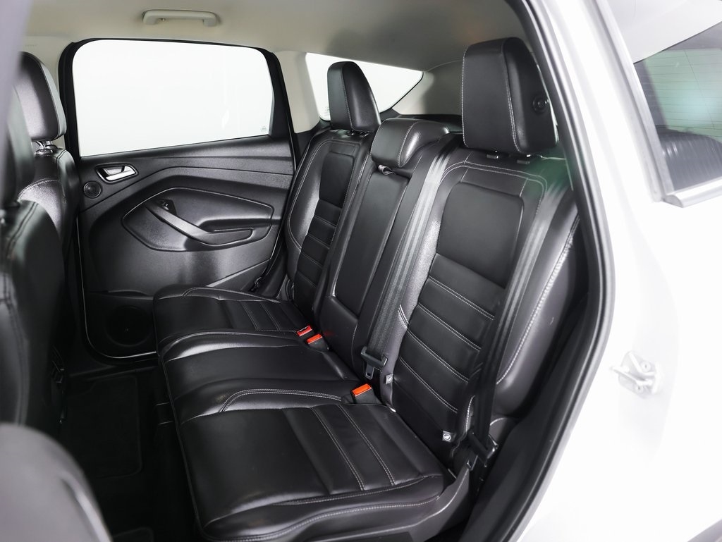 Ford Escape Titanium FWD 2017 Ford Escape Titanium FWD 2017