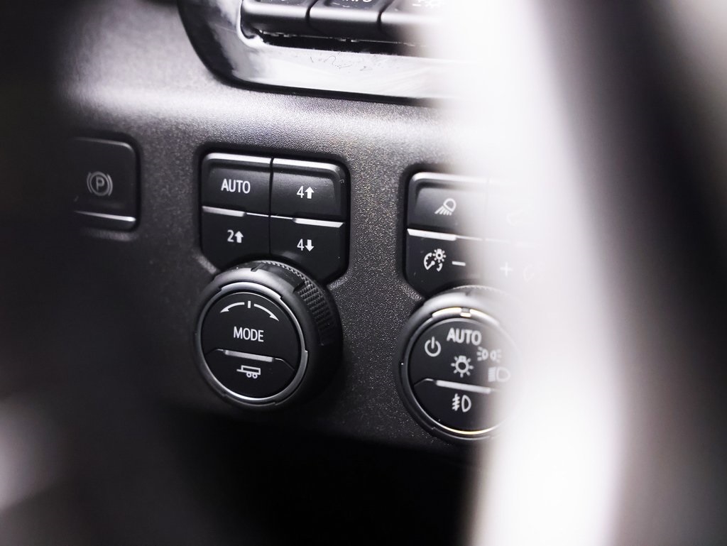 Chevrolet Silverado 1500 4WD Crew Cab 147" ZR2 2022 Chevrolet Silverado 1500 4WD Crew Cab 147" ZR2 2022