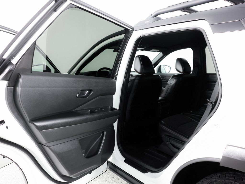 Nissan Pathfinder Rock Creek 4WD 2023