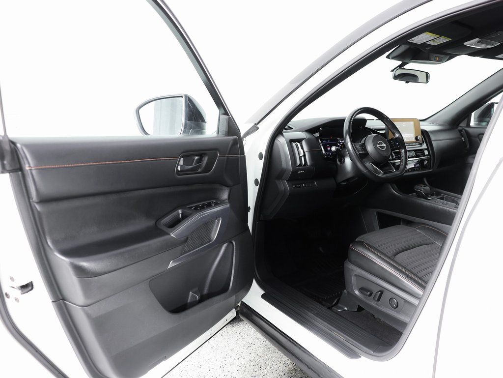 Nissan Pathfinder Rock Creek 4WD 2023