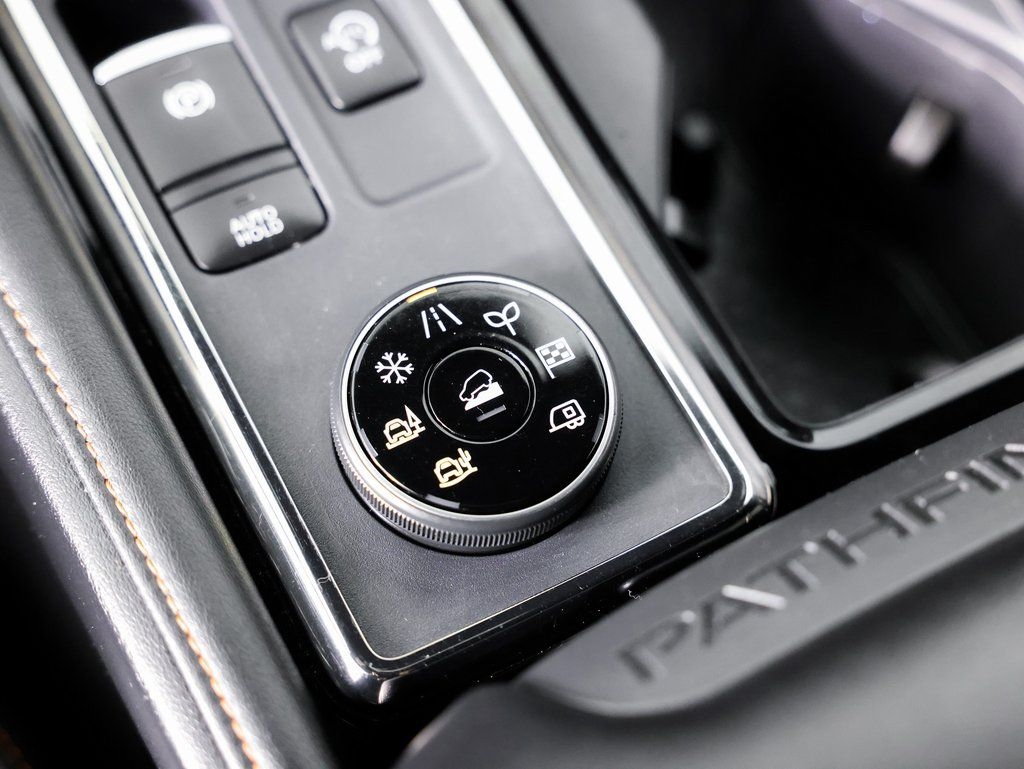 Nissan Pathfinder Rock Creek 4WD 2023