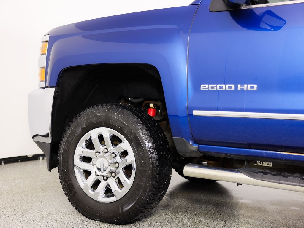 Chevrolet Silverado 2500HD 4WD Crew Cab 153.7" LTZ 2018