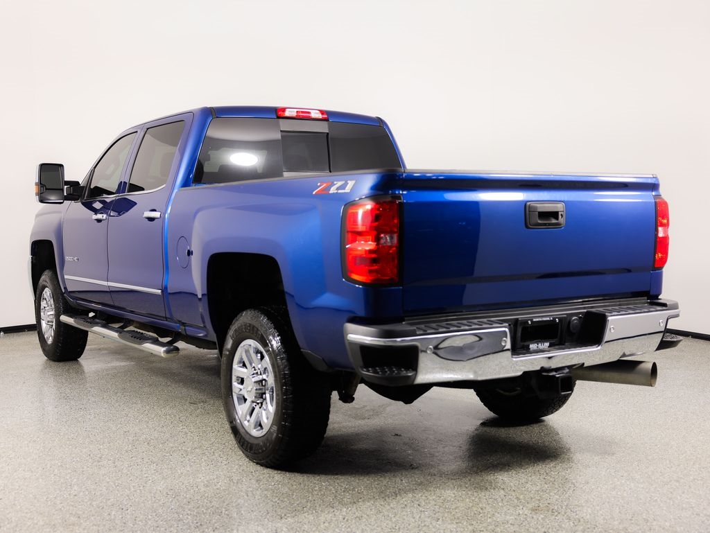 Chevrolet Silverado 2500HD 4WD Crew Cab 153.7" LTZ 2018