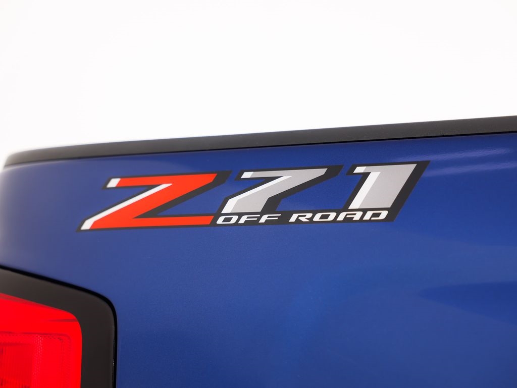 Chevrolet Silverado 2500HD 4WD Crew Cab 153.7" LTZ 2018