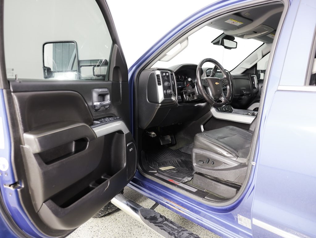 Chevrolet Silverado 2500HD 4WD Crew Cab 153.7" LTZ 2018
