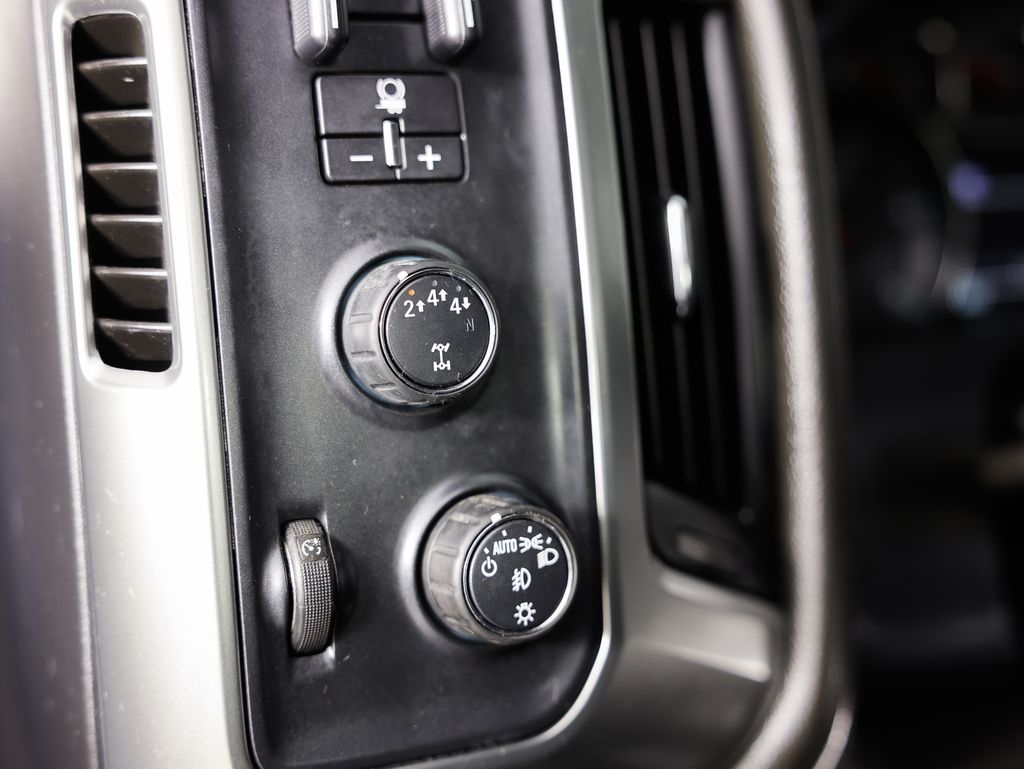 Chevrolet Silverado 2500HD 4WD Crew Cab 153.7" LTZ 2018