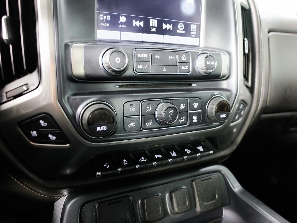 Chevrolet Silverado 2500HD 4WD Crew Cab 153.7" LTZ 2018