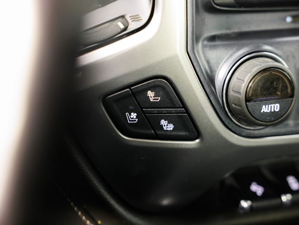 Chevrolet Silverado 2500HD 4WD Crew Cab 153.7" LTZ 2018