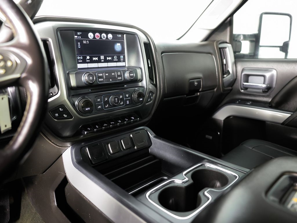 Chevrolet Silverado 2500HD 4WD Crew Cab 153.7" LTZ 2018