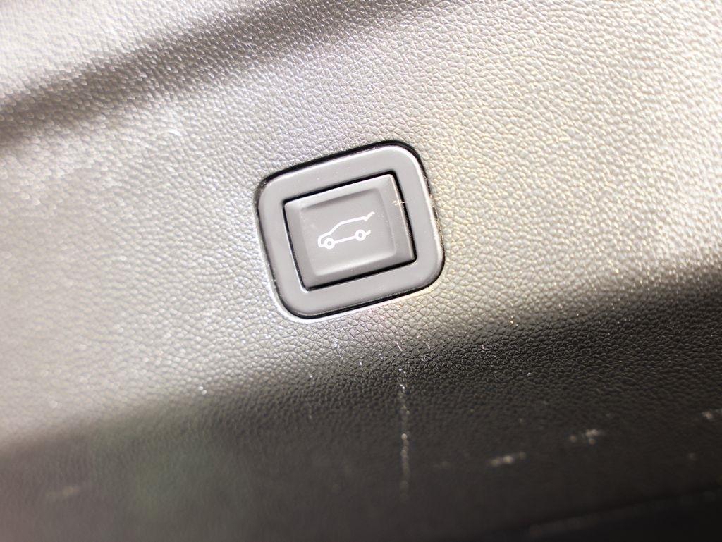 GMC Yukon XL 4WD 4dr AT4 2023