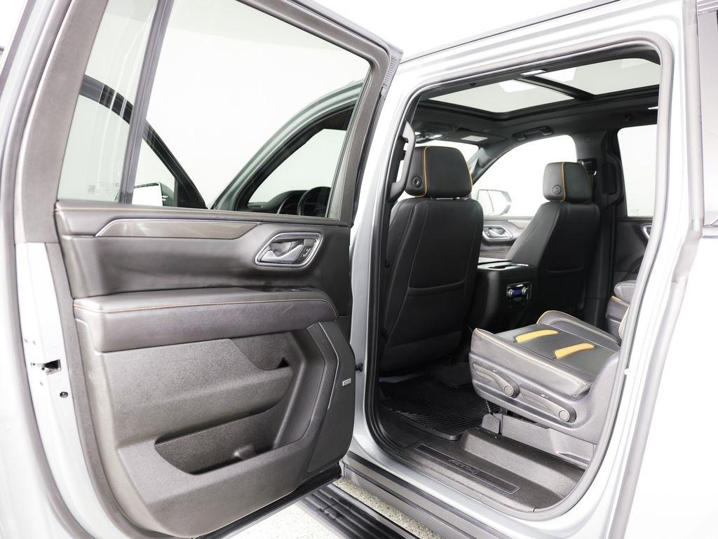 GMC Yukon XL 4WD 4dr AT4 2023