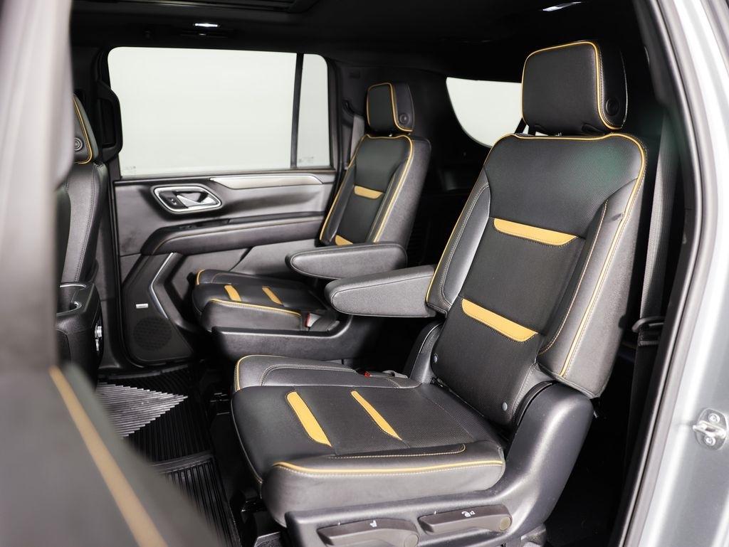 GMC Yukon XL 4WD 4dr AT4 2023