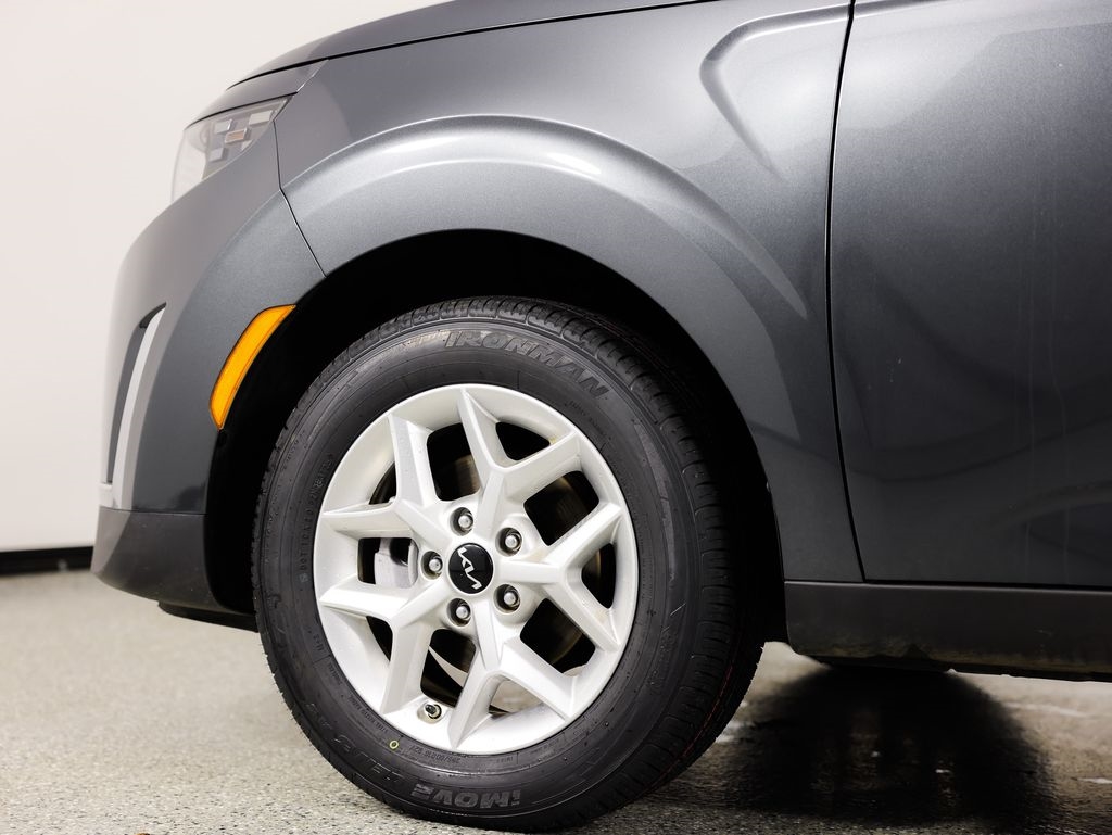 Kia Soul LX FWD 2025