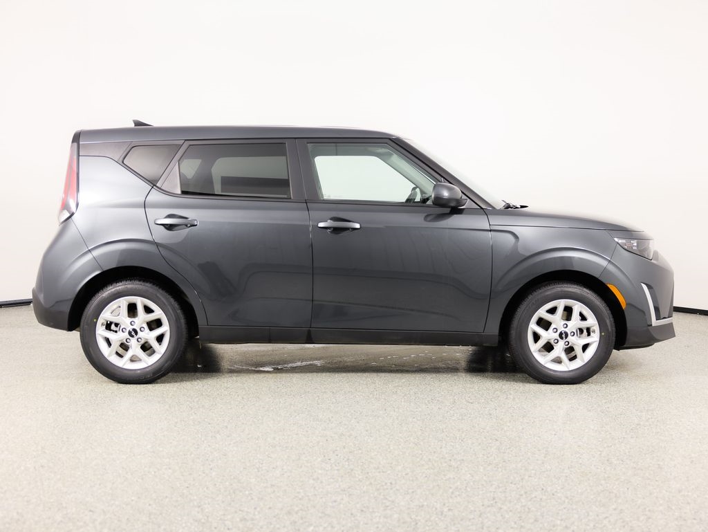 Kia Soul LX FWD 2025