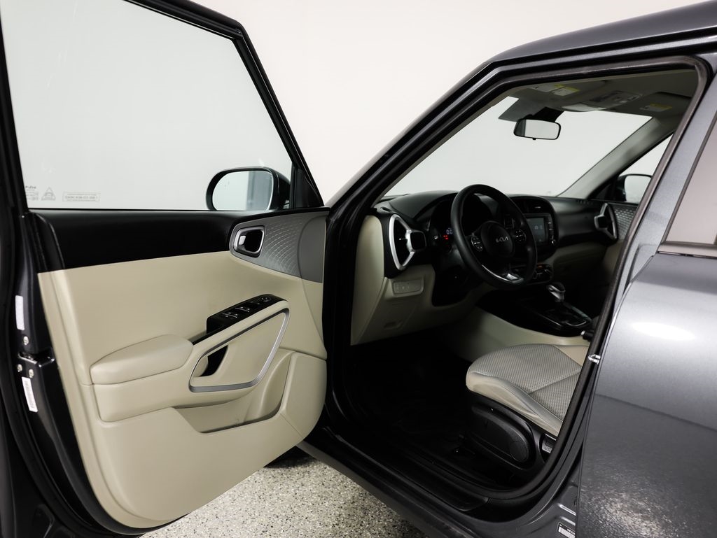 Kia Soul LX FWD 2025