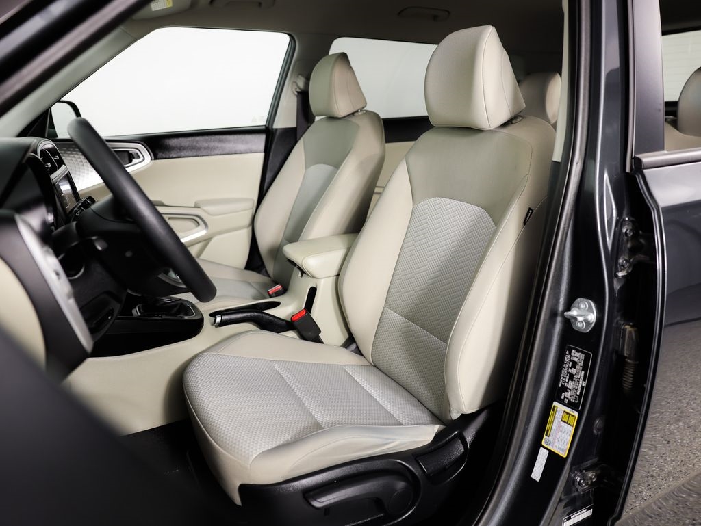 Kia Soul LX FWD 2025