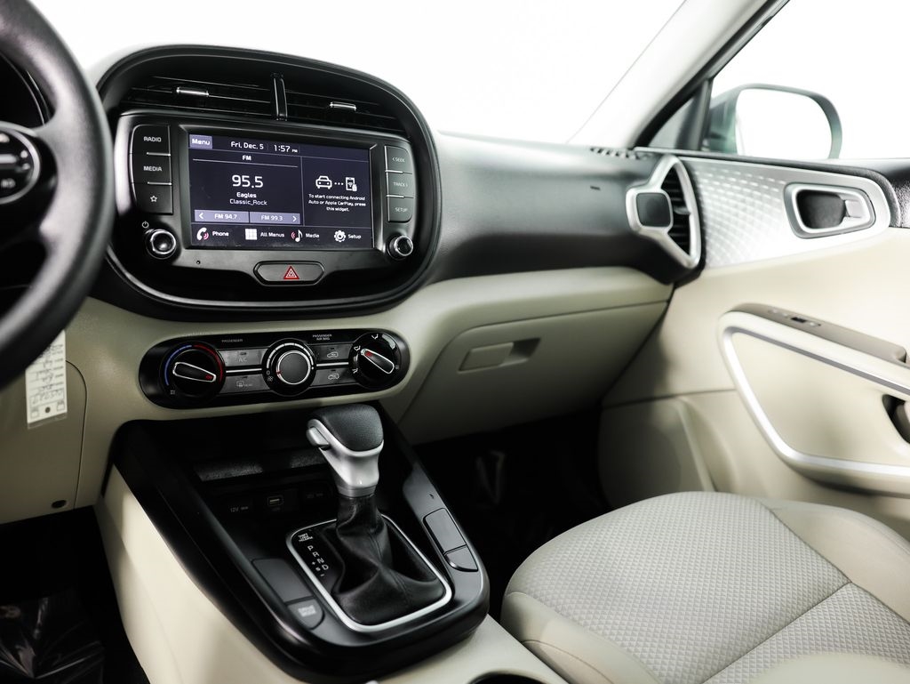 Kia Soul LX FWD 2025