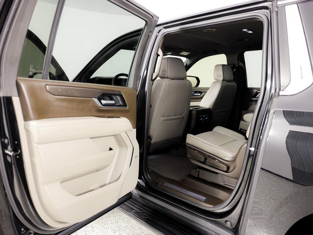 GMC Yukon XL 4WD 4dr Elevation 2025