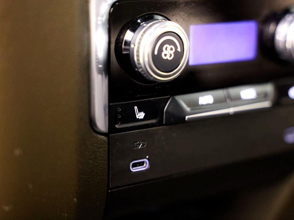 GMC Yukon XL 4WD 4dr Elevation 2025