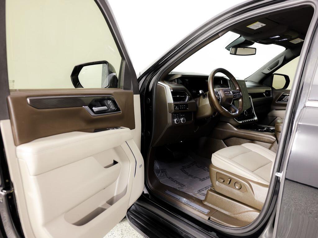 GMC Yukon XL 4WD 4dr Elevation 2025