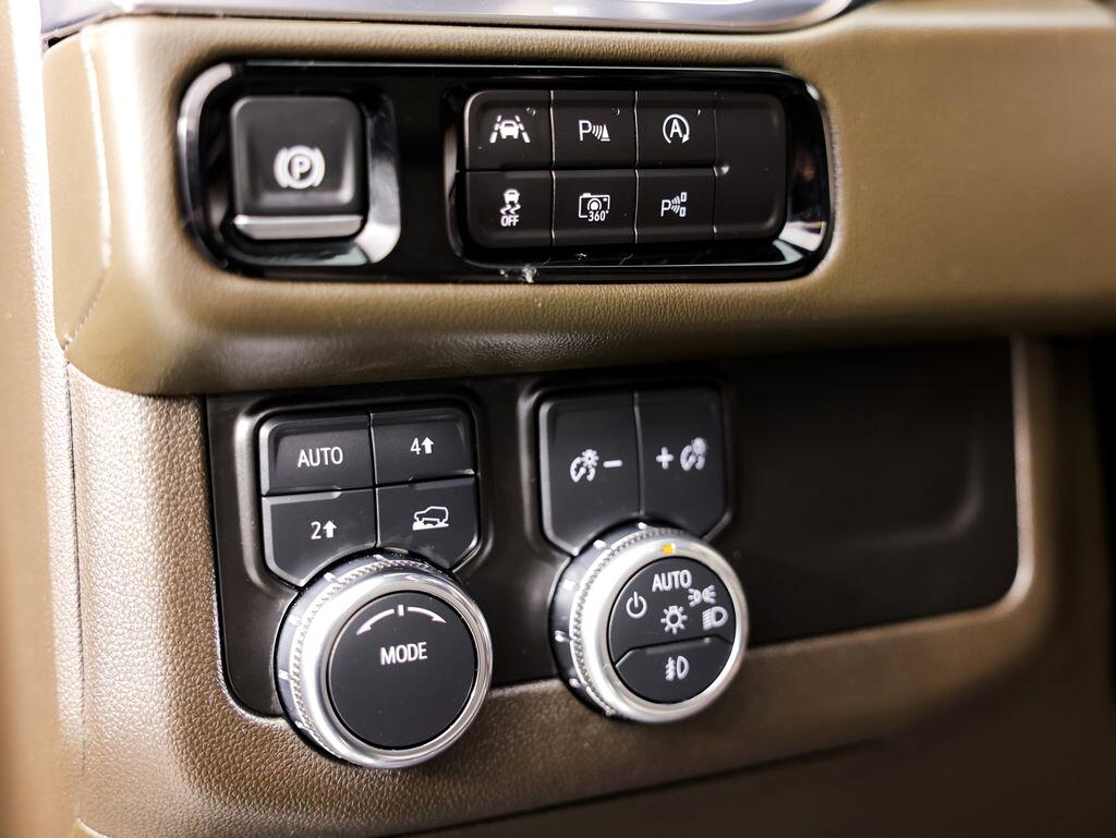 GMC Yukon XL 4WD 4dr Elevation 2025