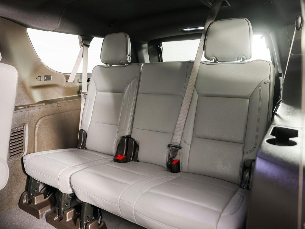 GMC Yukon XL 4WD 4dr Elevation 2025