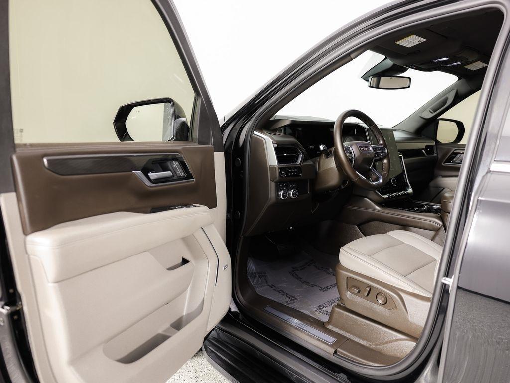 GMC Yukon XL 4WD 4dr Elevation 2025